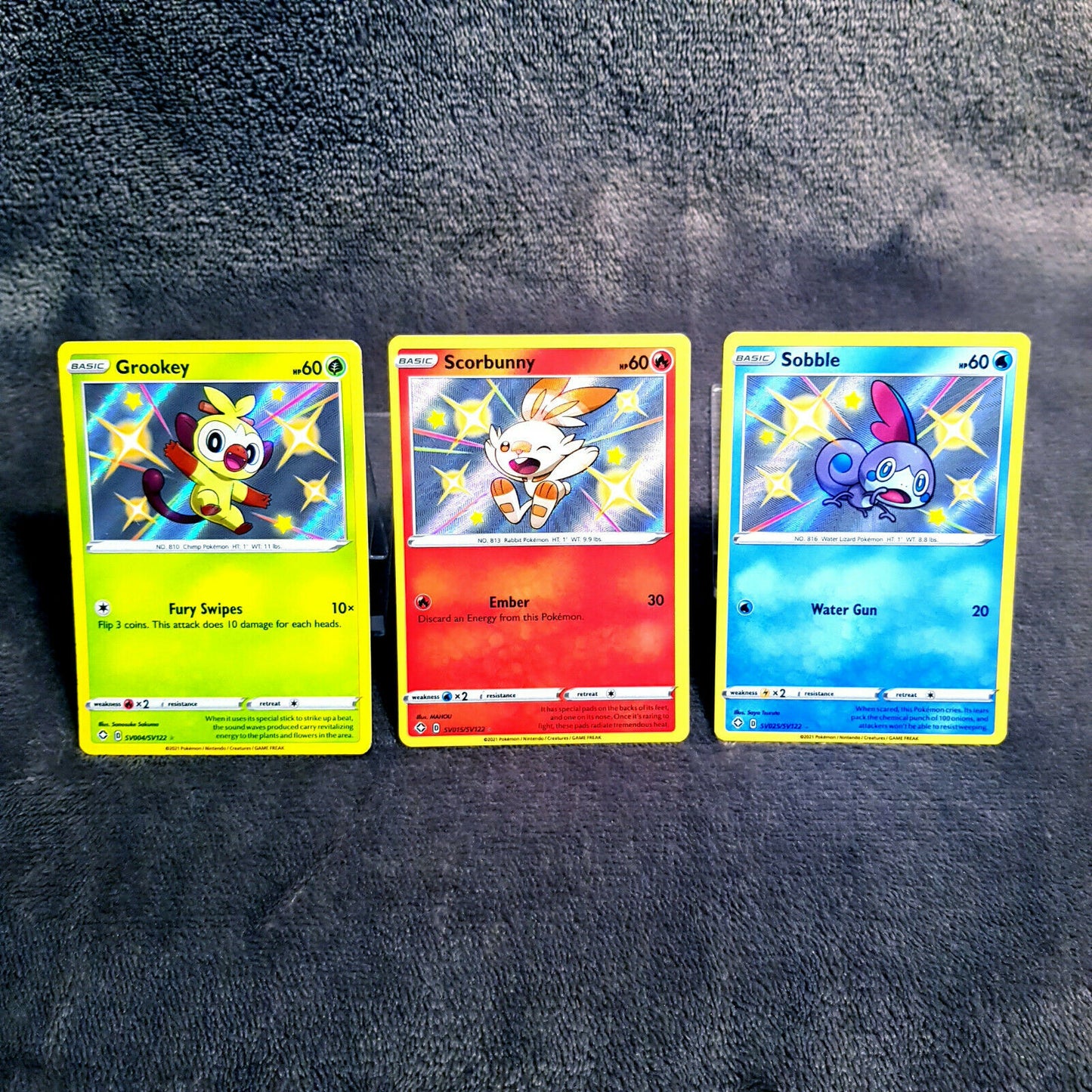 Pokemon - Grookey SV004/SV122 Scorbunny SV015/SV122 Sobble SV025/SV122 HOLO MINT