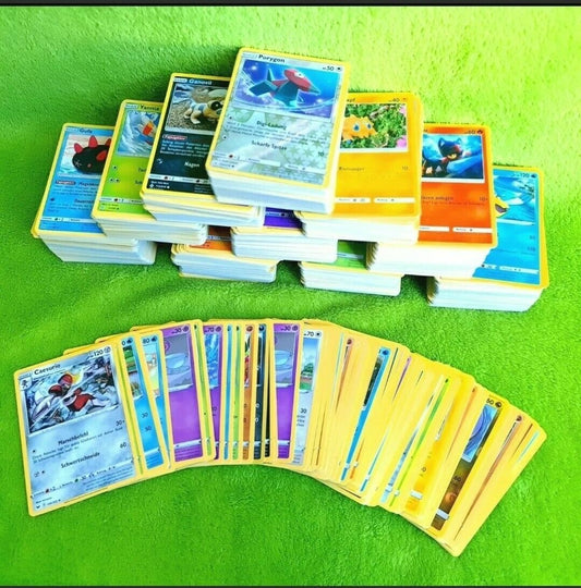 100 Pokemon Karten aus TCG Sammlung (1 Holo garantiert)